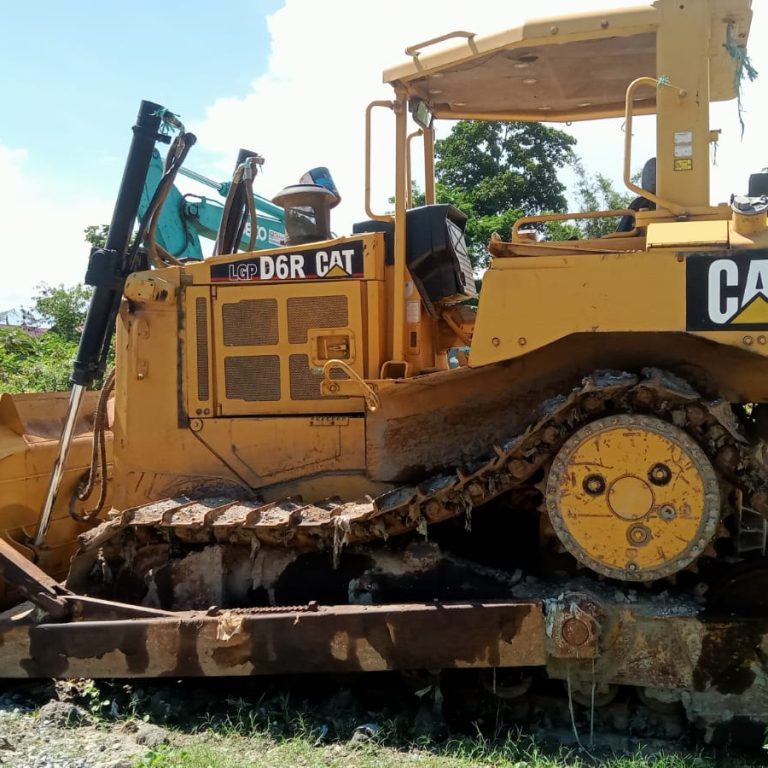 BULDOZER KAPASITAS 3 M3 SEWA PERJAM - GTORENT.ID  UNIT ALAT YANG MAU DIRENTAL SEWA BELI GENSET FORKLIFT ALAT PROYEK ALAT BERAT SUKU CADANG YANG DICARI DI GORONTALO