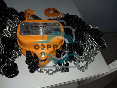 CHAIN BLOK ATAU TACKLE  KAPASITAS 1 TON SEWA PERSHIFT - GTORENT.ID  UNIT ALAT YANG MAU DIRENTAL SEWA BELI GENSET FORKLIFT ALAT PROYEK ALAT BERAT SUKU CADANG YANG DICARI DI GORONTALO