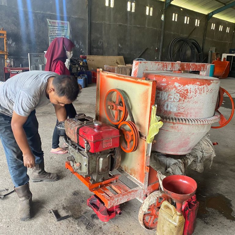 CONCRETE MIXER HERCULES + MESIN DIESEL DAFENG R180 SEWA PERSHIFT - GTORENT.ID  UNIT ALAT YANG MAU DIRENTAL SEWA BELI GENSET FORKLIFT ALAT PROYEK ALAT BERAT SUKU CADANG YANG DICARI DI GORONTALO