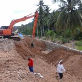 Eksavator Long arm Zaxis Hitachi 210-LCH Sewa perjam - PERUSAHAAN GTORENT MITRA PERUSAHAAN RENTAL ALAT PROJECT DI GORONTALO