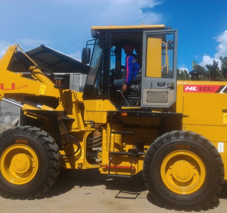 WHEEL LOADER KAPASITAS 3 m3 SEWA PERSHIFT - GTORENT.ID  UNIT ALAT YANG MAU DIRENTAL SEWA BELI GENSET FORKLIFT ALAT PROYEK ALAT BERAT SUKU CADANG YANG DICARI DI GORONTALO