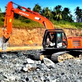 Eksavator Kobelco SK200-8 Sewa Perjam - GTORENT.ID  UNIT ALAT YANG MAU DIRENTAL SEWA BELI GENSET FORKLIFT ALAT PROYEK ALAT BERAT SUKU CADANG YANG DICARI DI GORONTALO
