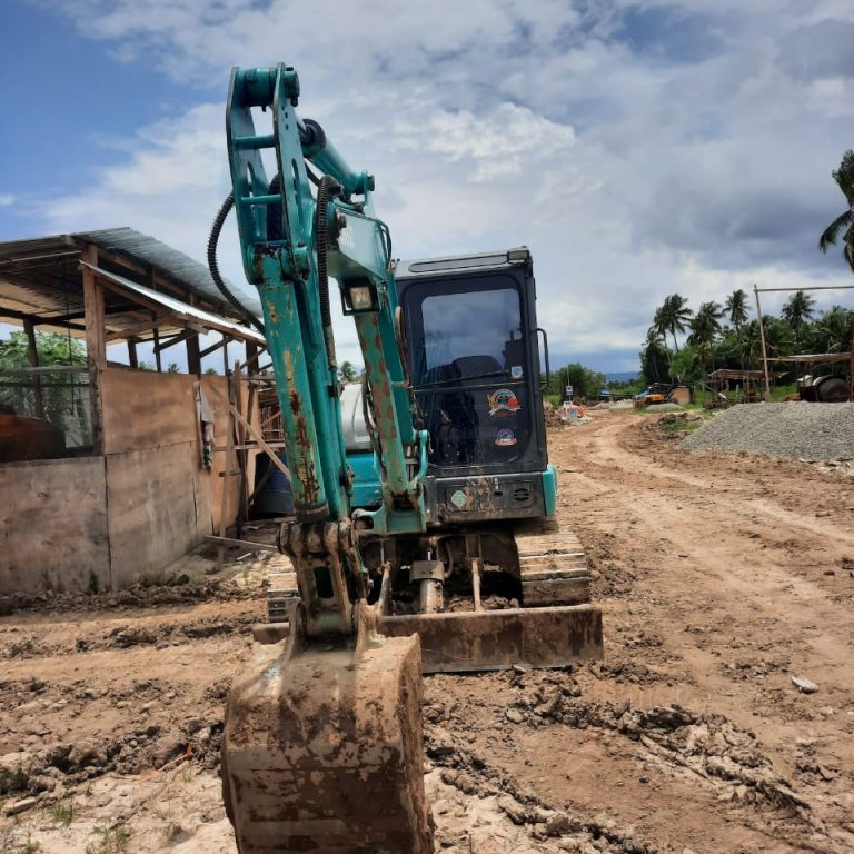 Eksavator MIni Kobelco SK50-P Sewa Pershift - GTORENT.ID  UNIT ALAT YANG MAU DIRENTAL SEWA BELI GENSET FORKLIFT ALAT PROYEK ALAT BERAT SUKU CADANG YANG DICARI DI GORONTALO