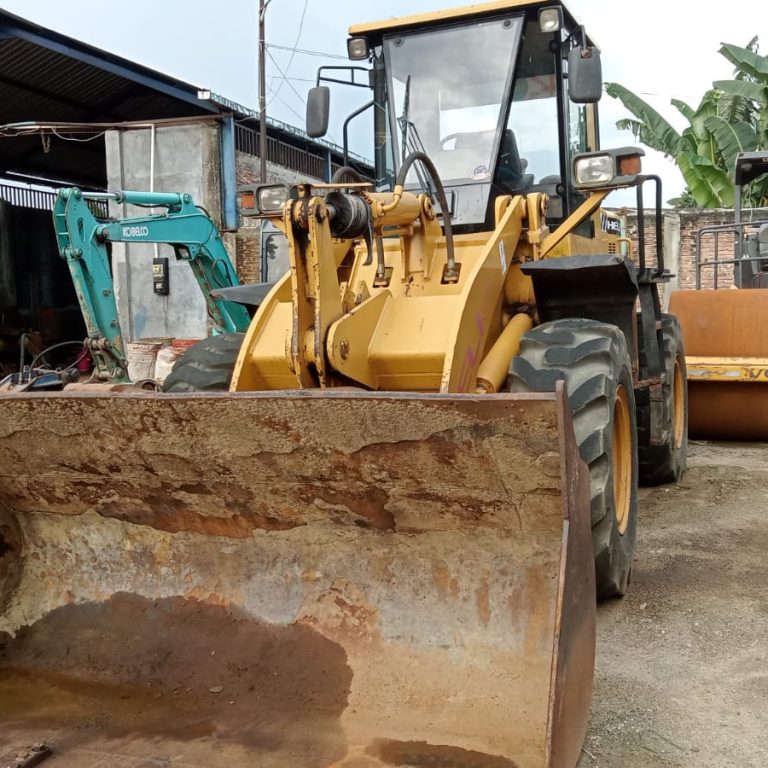WHEEL LOADER KAPASITAS 3 m3 SEWA PERSHIFT - PERUSAHAAN GTORENT MITRA PERUSAHAAN RENTAL ALAT PROJECT DI GORONTALO
