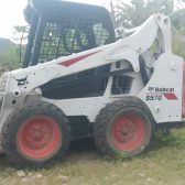 SKID LOADER MEREK BOBCAT SEWA PERSHIFT - PERUSAHAAN GTORENT MITRA PERUSAHAAN RENTAL ALAT PROJECT DI GORONTALO