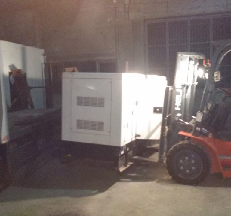 GENERATOR SILENT KAPASITAS 85 KVA SEWA PERSHIFT - GTORENT.ID  UNIT ALAT YANG MAU DIRENTAL SEWA BELI GENSET FORKLIFT ALAT PROYEK ALAT BERAT SUKU CADANG YANG DICARI DI GORONTALO